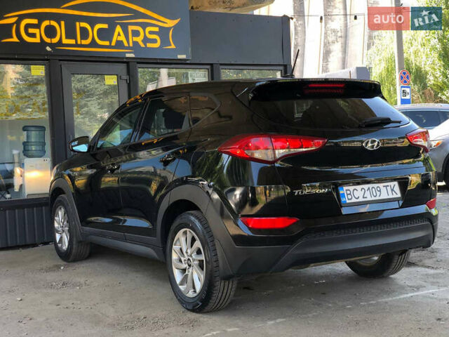 Чорний Хендай Туксон, об'ємом двигуна 2 л та пробігом 134 тис. км за 15700 $, фото 4 на Automoto.ua