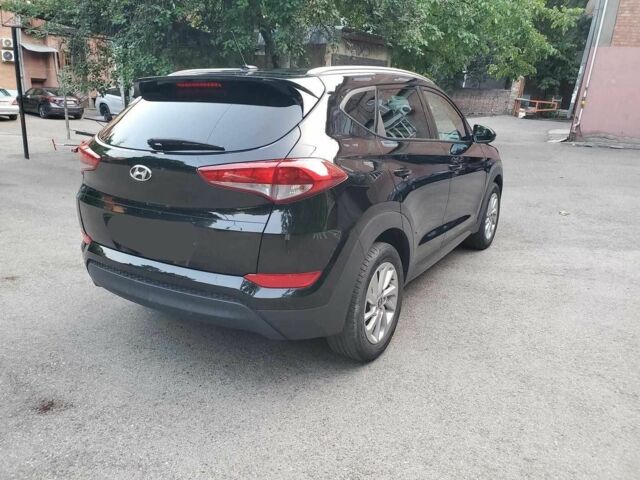 Чорний Хендай Туксон, об'ємом двигуна 2 л та пробігом 104 тис. км за 10100 $, фото 11 на Automoto.ua