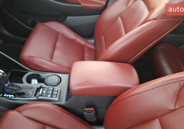 Чорний Хендай Туксон, об'ємом двигуна 2 л та пробігом 192 тис. км за 21000 $, фото 39 на Automoto.ua