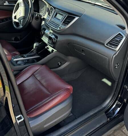 Хендай Туксон 2016 в Ирпене на Automoto.ua Черный Хендай Туксон, объемом двигателя 2 л и пробегом 222 тыс. км за 15500 $, фото 11 на Automoto.ua