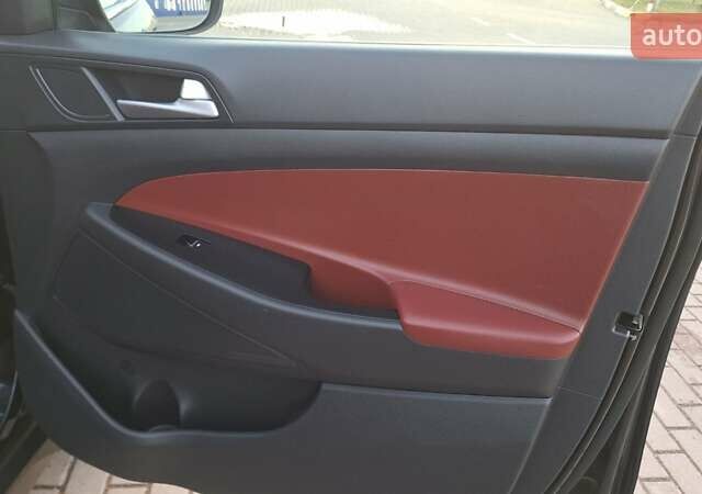 Черный Хендай Туксон, объемом двигателя 2 л и пробегом 192 тыс. км за 19999 $, фото 36 на Automoto.ua