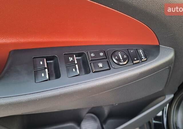 Чорний Хендай Туксон, об'ємом двигуна 2 л та пробігом 192 тис. км за 21000 $, фото 31 на Automoto.ua