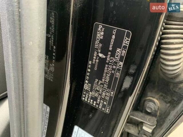 Черный Хендай Туксон, объемом двигателя 2 л и пробегом 178 тыс. км за 19200 $, фото 14 на Automoto.ua