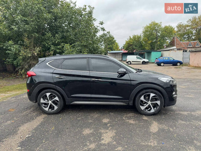 Хендай Туксон 2016 у Братском на Automoto.ua Чорний Хендай Туксон, об'ємом двигуна 1.69 л та пробігом 120 тис. км за 21500 $, фото 4 на Automoto.ua