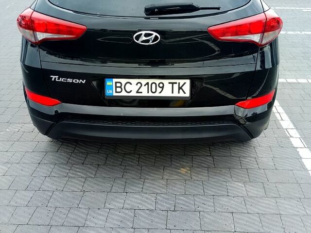 Хендай Туксон 2016 у Львові на Automoto.ua Чорний Хендай Туксон, об'ємом двигуна 2 л та пробігом 0 тис. км за 15000 $, фото 5 на Automoto.ua