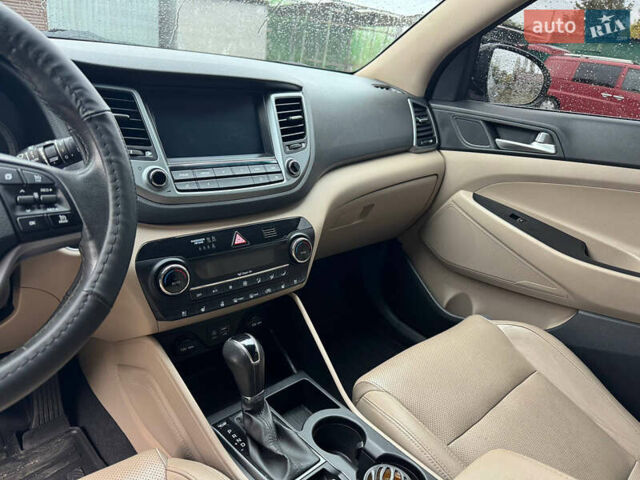 Хендай Туксон 2016 у Братском на Automoto.ua Чорний Хендай Туксон, об'ємом двигуна 1.69 л та пробігом 120 тис. км за 21500 $, фото 14 на Automoto.ua