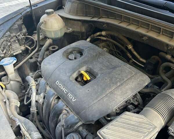 Черный Хендай Туксон, объемом двигателя 2 л и пробегом 71 тыс. км за 19999 $, фото 4 на Automoto.ua