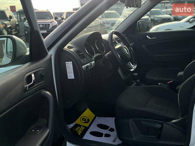 Черный Хендай Туксон, объемом двигателя 2 л и пробегом 242 тыс. км за 12900 $, фото 22 на Automoto.ua