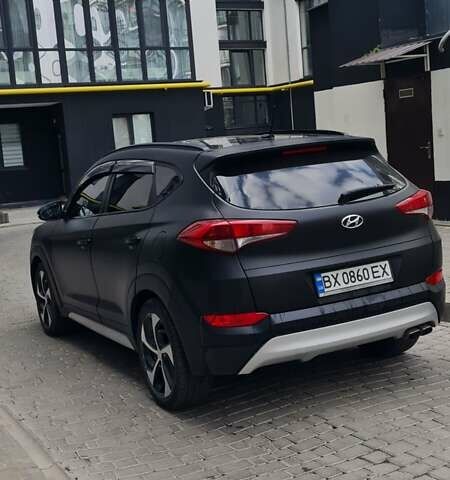 Чорний Хендай Туксон, об'ємом двигуна 1.6 л та пробігом 120 тис. км за 17850 $, фото 3 на Automoto.ua