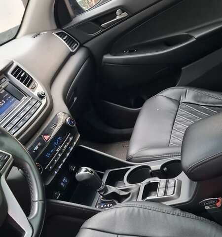 Чорний Хендай Туксон, об'ємом двигуна 1.6 л та пробігом 120 тис. км за 17850 $, фото 2 на Automoto.ua