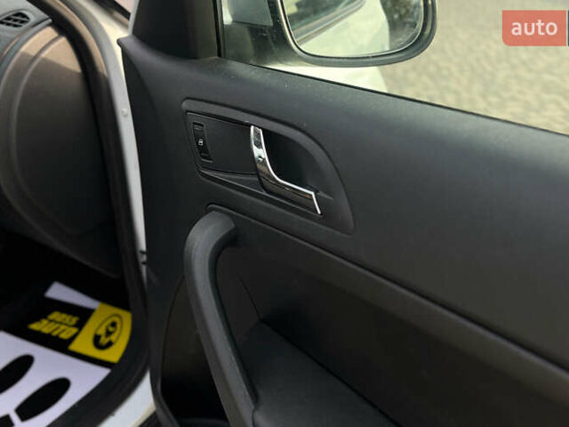 Черный Хендай Туксон, объемом двигателя 2 л и пробегом 242 тыс. км за 12900 $, фото 20 на Automoto.ua