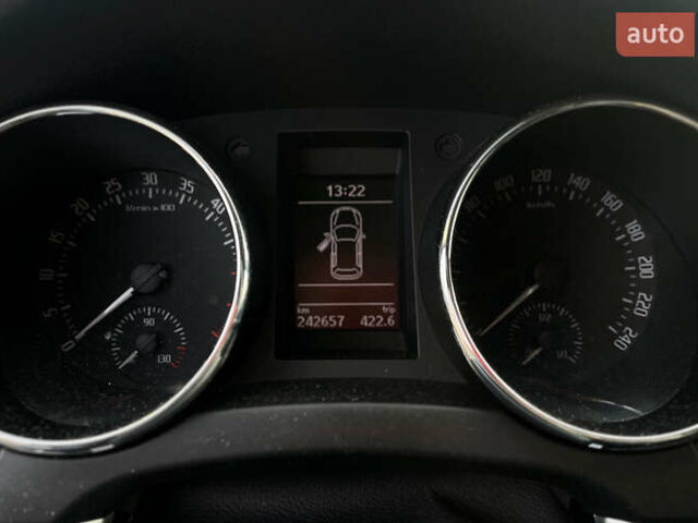 Черный Хендай Туксон, объемом двигателя 2 л и пробегом 242 тыс. км за 12900 $, фото 11 на Automoto.ua
