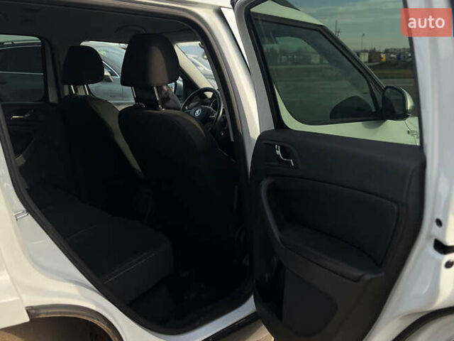 Черный Хендай Туксон, объемом двигателя 2 л и пробегом 242 тыс. км за 12900 $, фото 21 на Automoto.ua