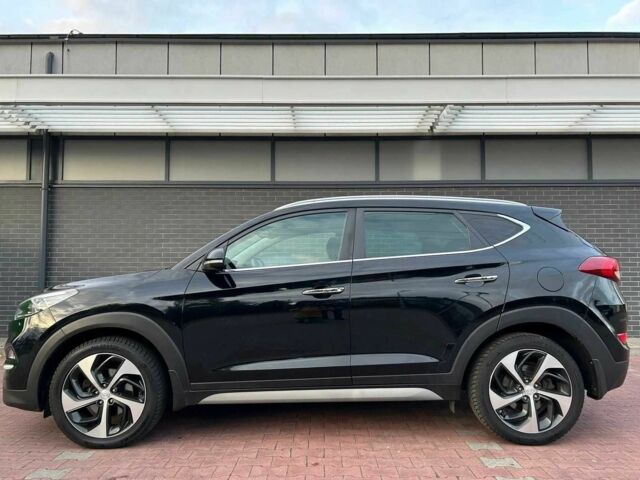 Чорний Хендай Туксон, об'ємом двигуна 1.7 л та пробігом 98 тис. км за 14000 $, фото 11 на Automoto.ua