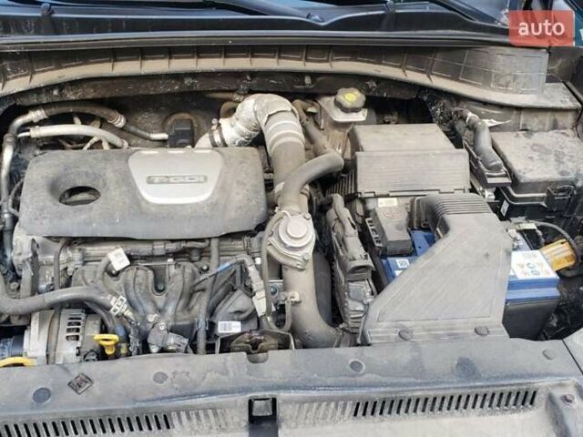 Черный Хендай Туксон, объемом двигателя 1.59 л и пробегом 101 тыс. км за 20600 $, фото 3 на Automoto.ua