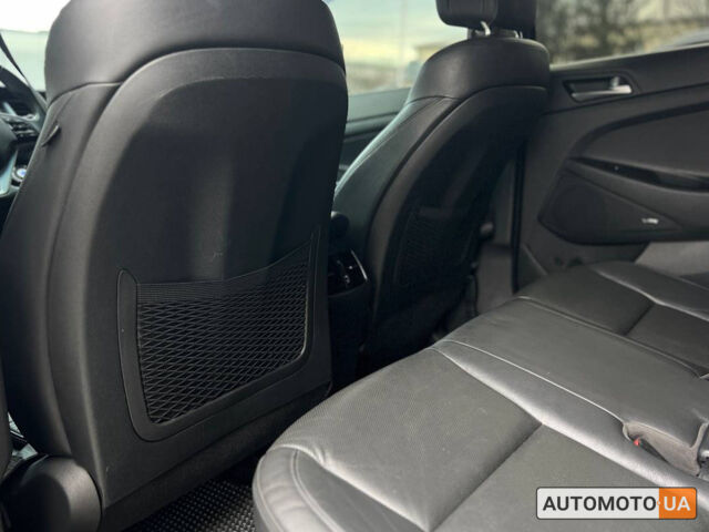 Черный Хендай Туксон, объемом двигателя 2 л и пробегом 106 тыс. км за 17900 $, фото 19 на Automoto.ua