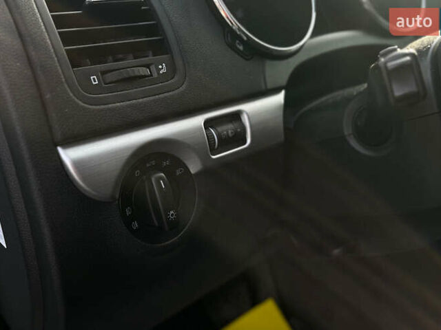 Черный Хендай Туксон, объемом двигателя 2 л и пробегом 242 тыс. км за 12900 $, фото 12 на Automoto.ua