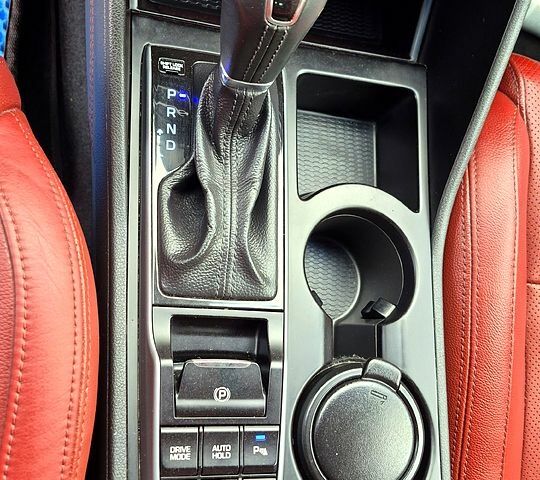 Черный Хендай Туксон, объемом двигателя 2 л и пробегом 123 тыс. км за 15900 $, фото 9 на Automoto.ua