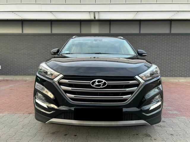 Чорний Хендай Туксон, об'ємом двигуна 1.7 л та пробігом 98 тис. км за 14000 $, фото 6 на Automoto.ua