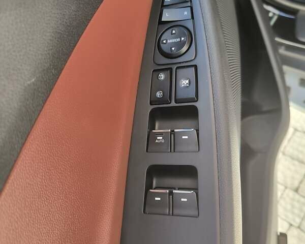 Черный Хендай Туксон, объемом двигателя 2 л и пробегом 120 тыс. км за 21000 $, фото 20 на Automoto.ua