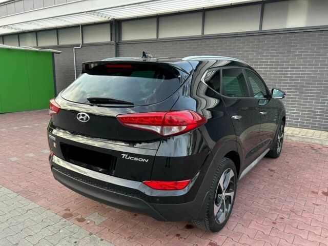 Чорний Хендай Туксон, об'ємом двигуна 1.7 л та пробігом 98 тис. км за 14000 $, фото 10 на Automoto.ua