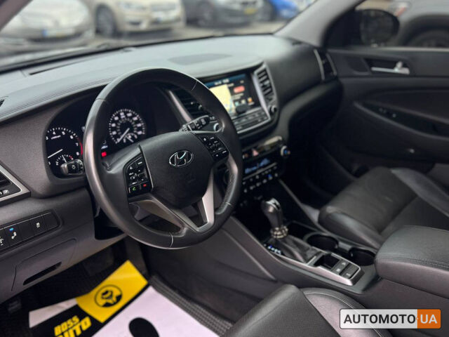 Черный Хендай Туксон, объемом двигателя 2 л и пробегом 106 тыс. км за 17900 $, фото 8 на Automoto.ua