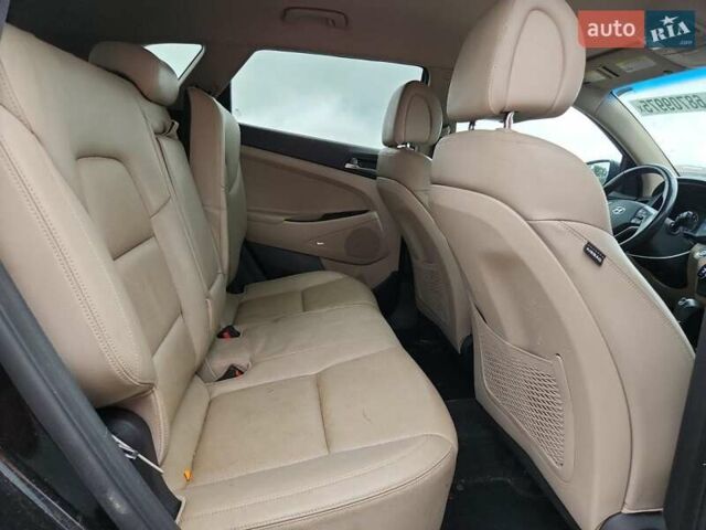 Черный Хендай Туксон, объемом двигателя 0 л и пробегом 105 тыс. км за 3200 $, фото 10 на Automoto.ua