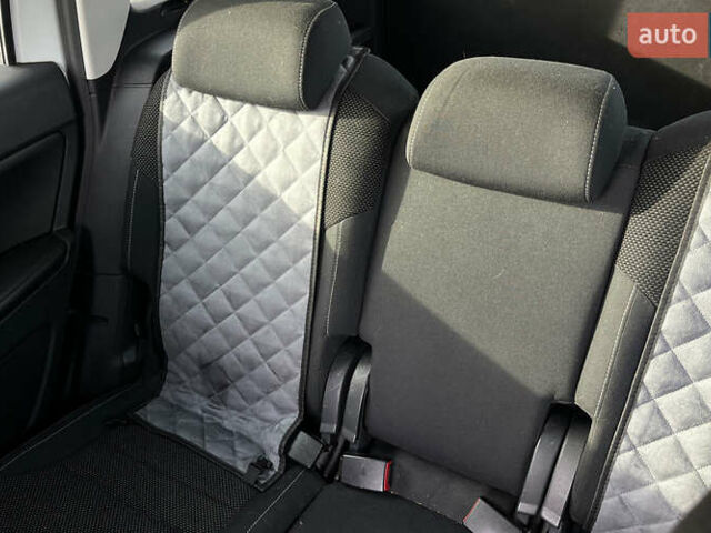 Черный Хендай Туксон, объемом двигателя 2 л и пробегом 242 тыс. км за 12900 $, фото 18 на Automoto.ua