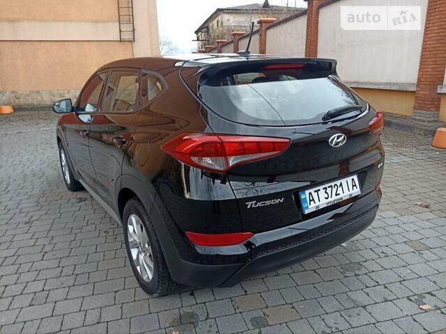 Черный Хендай Туксон, объемом двигателя 2 л и пробегом 107 тыс. км за 14800 $, фото 7 на Automoto.ua