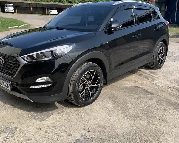 Чорний Хендай Туксон, об'ємом двигуна 1.69 л та пробігом 130 тис. км за 23500 $, фото 2 на Automoto.ua