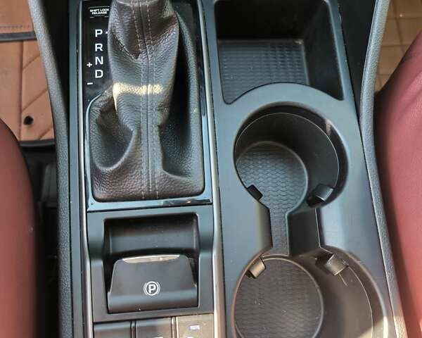 Черный Хендай Туксон, объемом двигателя 2 л и пробегом 120 тыс. км за 21000 $, фото 16 на Automoto.ua