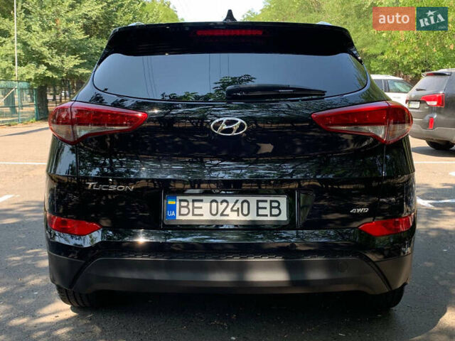 Черный Хендай Туксон, объемом двигателя 2 л и пробегом 122 тыс. км за 19800 $, фото 5 на Automoto.ua