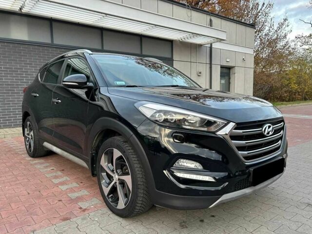 Чорний Хендай Туксон, об'ємом двигуна 1.7 л та пробігом 98 тис. км за 14000 $, фото 3 на Automoto.ua