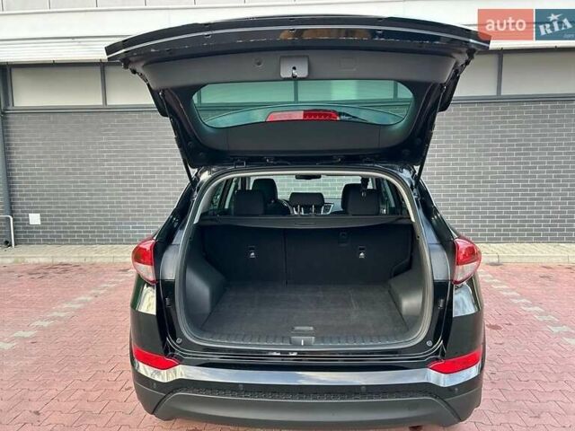 Чорний Хендай Туксон, об'ємом двигуна 1.69 л та пробігом 98 тис. км за 14000 $, фото 22 на Automoto.ua