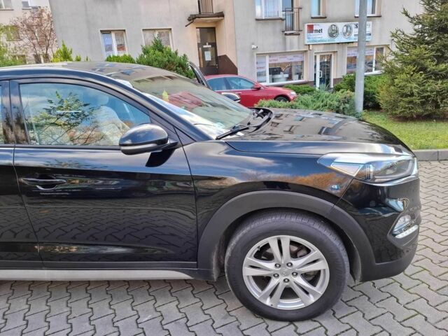 Хендай Туксон 2017 в Киеве на Automoto.ua Черный Хендай Туксон, объемом двигателя 1.6 л и пробегом 73 тыс. км за 9400 $, фото 3 на Automoto.ua