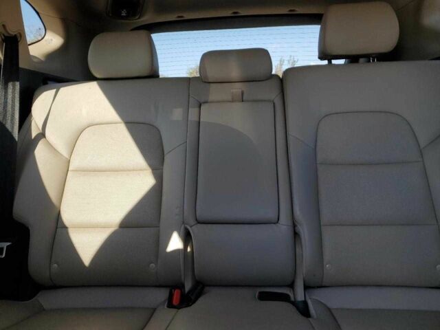 Черный Хендай Туксон, объемом двигателя 1.6 л и пробегом 157 тыс. км за 2600 $, фото 9 на Automoto.ua