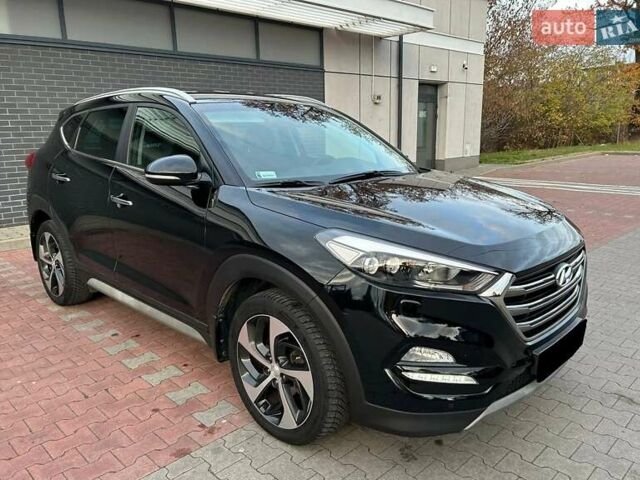 Чорний Хендай Туксон, об'ємом двигуна 1.69 л та пробігом 98 тис. км за 14000 $, фото 1 на Automoto.ua