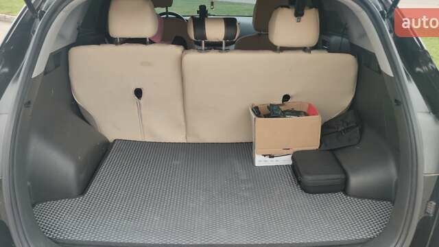 Чорний Хендай Туксон, об'ємом двигуна 2 л та пробігом 143 тис. км за 18000 $, фото 8 на Automoto.ua