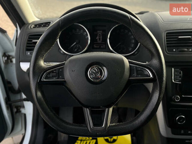 Черный Хендай Туксон, объемом двигателя 2 л и пробегом 242 тыс. км за 12900 $, фото 10 на Automoto.ua