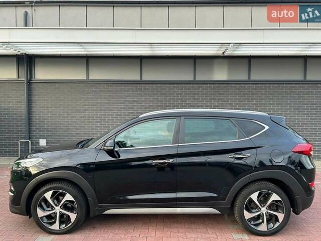Чорний Хендай Туксон, об'ємом двигуна 1.69 л та пробігом 98 тис. км за 14000 $, фото 4 на Automoto.ua