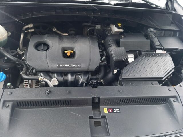 Черный Хендай Туксон, объемом двигателя 2 л и пробегом 73 тыс. км за 22500 $, фото 32 на Automoto.ua