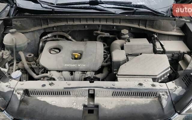 Чорний Хендай Туксон, об'ємом двигуна 2 л та пробігом 91 тис. км за 25000 $, фото 5 на Automoto.ua