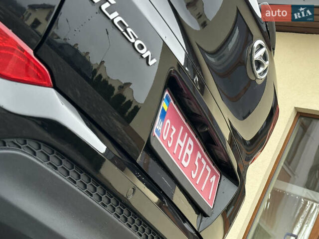 Черный Хендай Туксон, объемом двигателя 2 л и пробегом 156 тыс. км за 12800 $, фото 31 на Automoto.ua