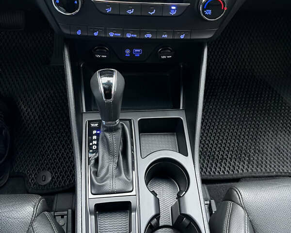 Черный Хендай Туксон, объемом двигателя 1.69 л и пробегом 134 тыс. км за 21800 $, фото 33 на Automoto.ua