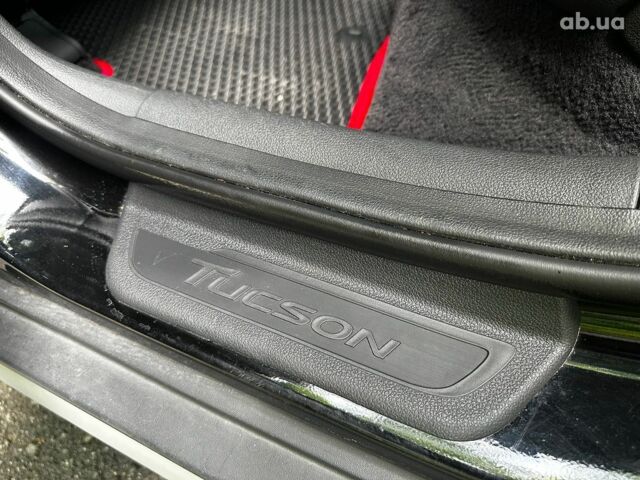 Черный Хендай Туксон, объемом двигателя 2 л и пробегом 109 тыс. км за 18490 $, фото 20 на Automoto.ua