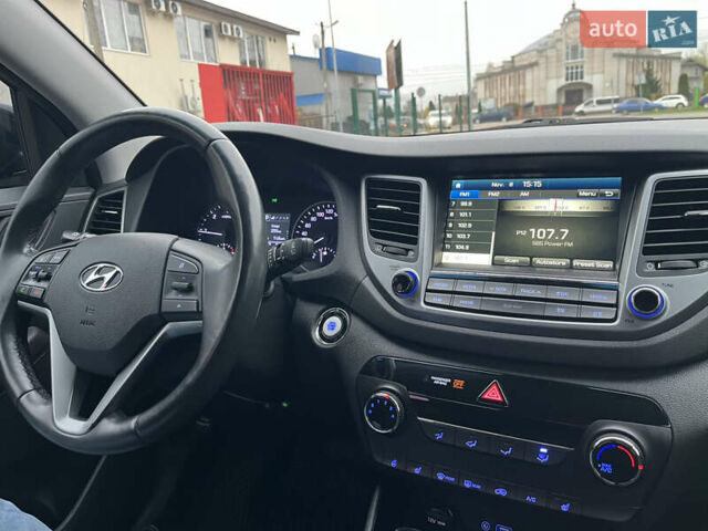Черный Хендай Туксон, объемом двигателя 1.69 л и пробегом 134 тыс. км за 21800 $, фото 32 на Automoto.ua