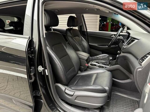 Хендай Туксон 2018 в Киеве на Automoto.ua Черный Хендай Туксон, объемом двигателя 2.36 л и пробегом 131 тыс. км за 19990 $, фото 13 на Automoto.ua