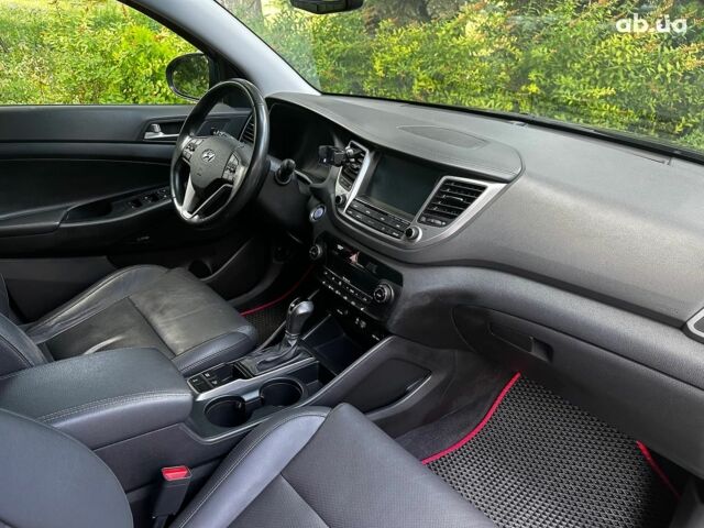 Черный Хендай Туксон, объемом двигателя 2 л и пробегом 109 тыс. км за 18490 $, фото 25 на Automoto.ua