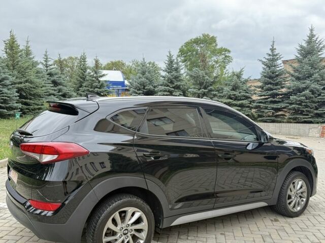 Хендай Туксон 2018 в Киеве на Automoto.ua Черный Хендай Туксон, объемом двигателя 2 л и пробегом 107 тыс. км за 15700 $, фото 3 на Automoto.ua