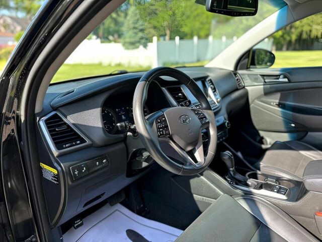 Чорний Хендай Туксон, об'ємом двигуна 1.6 л та пробігом 64 тис. км за 6500 $, фото 9 на Automoto.ua